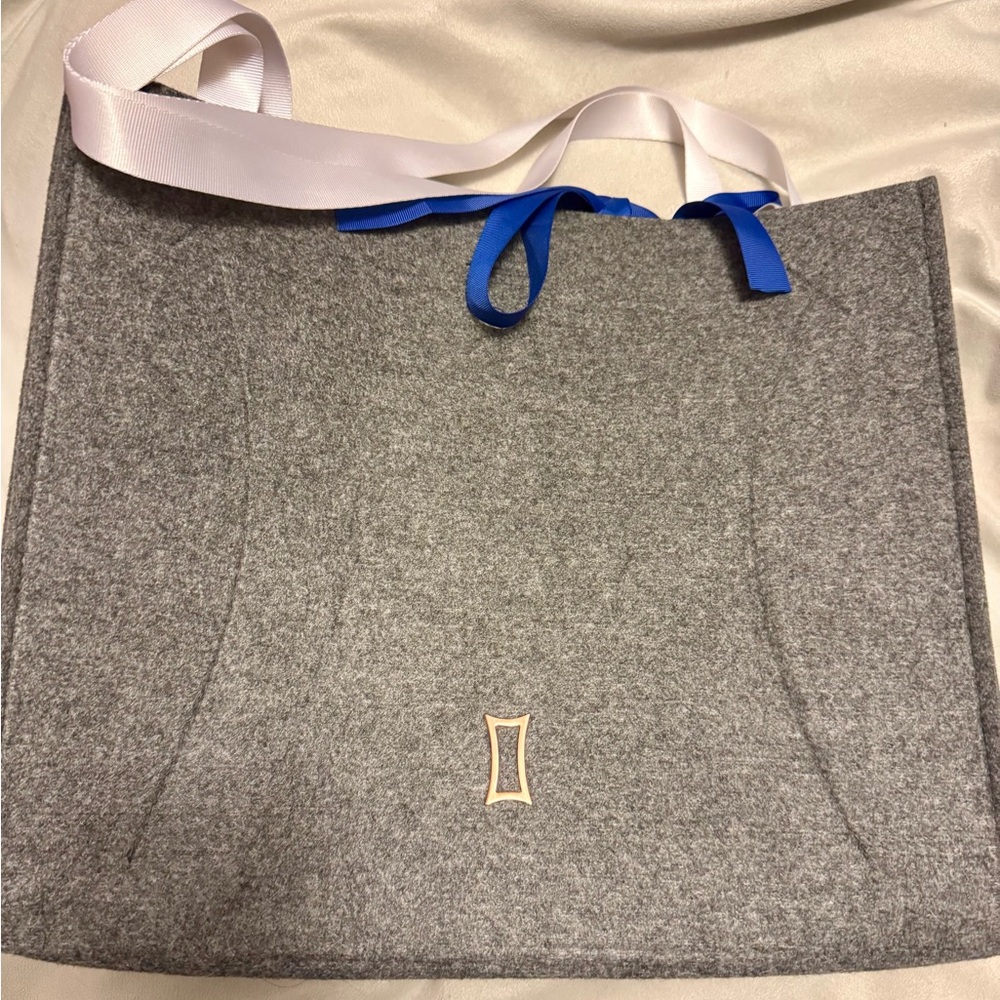 KIT AND ACE LARGE FELT TOTE